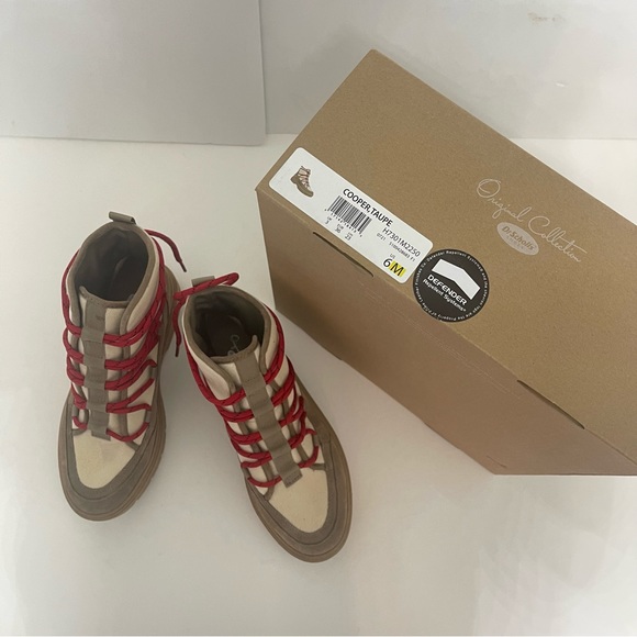 Dr. Scholl's Cooper Boot In Taupe & Ivory - New In Box-  - Duplicate - Picture 4 of 14